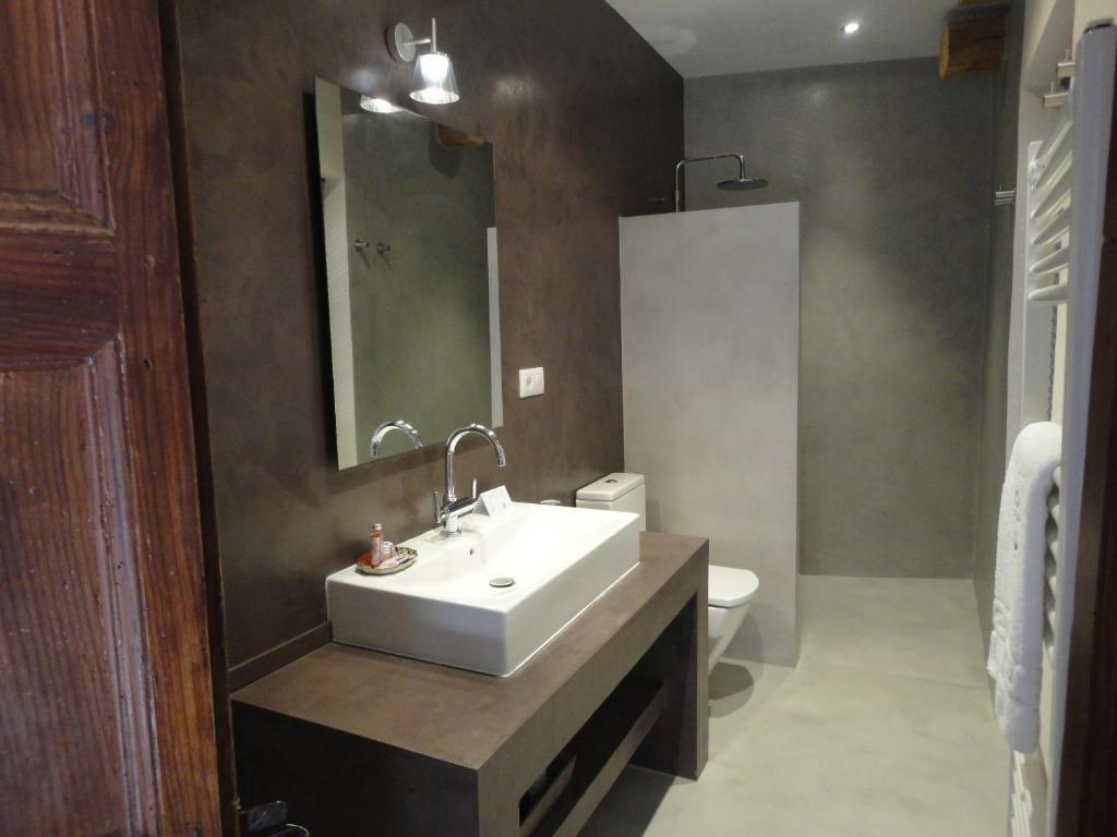 Hotel Rural Cal Torner Adults Only Guiamets 객실 사진